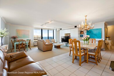 07-1211 Living and Dining