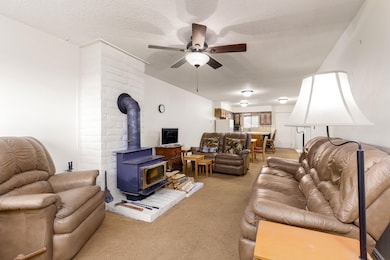 180 S 300 E unit E2, Parowan, UT 84761 - photo 4