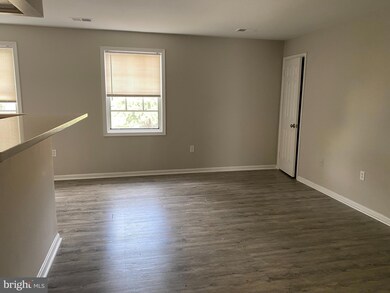 11767 Carriage House Dr, Silver Spring, MD 20904 - photo 2