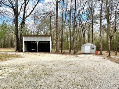 Carport & shed 