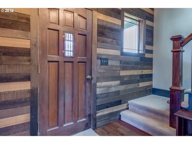 912 E 6th St, Newberg, OR 97132 - photo 4