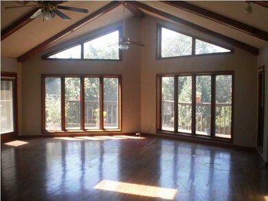 9610 Vernetta Way, Louisville, KY 40291 - photo 2