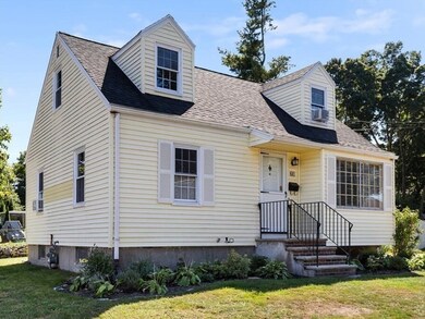 28 Brewster Rd, Wakefield, MA 01880 - photo 3