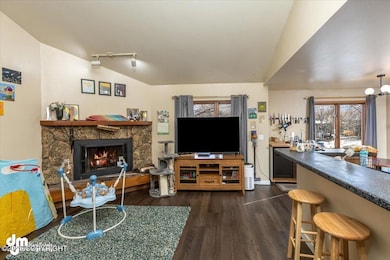 04-IMG_3667_Living Room_SSW