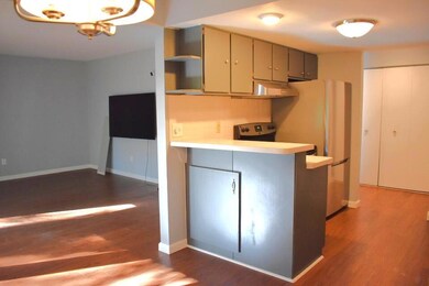 113 Inverness Ct unit C, Kalamazoo, MI 49006 - photo 6