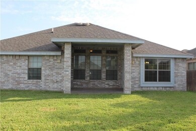 1926 Evaristo Ln, Edinburg, TX 78541 - photo 2