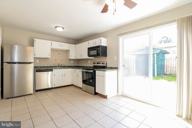 87 Grand Dr, Taneytown, MD 21787 - photo 4