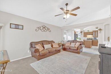 733 Desert Sage Dr, Horizon City, TX 79928 - photo 7