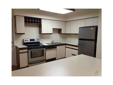 391 Chatham Cir unit 355, Warwick, RI 02886 - photo 5