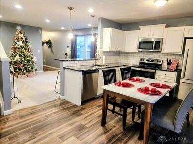 176 Brooke Woode Dr, Brookville, OH 45309 - photo 5