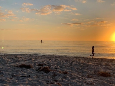 540 Neptune Ave unit 7, Longboat Key, FL 34228 - photo 7