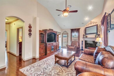 1481 Allison St, Alvin, TX 77511 - photo 3