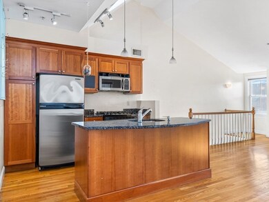 25 Lake St unit 3, Somerville, MA 02143 - photo 2