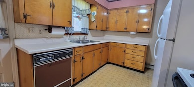 221 Devonshire Rd, Hagerstown, MD 21740 - photo 4