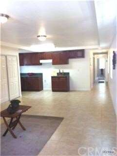 BIG LIVING ROOM