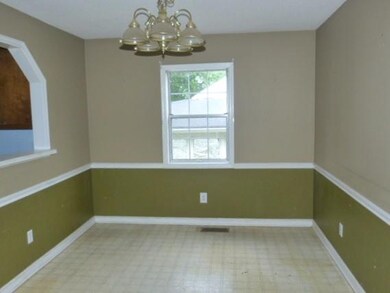 114 Butler St, Shelbyville, TN 37160 - photo 7