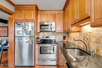 440 Hanover St unit 4C, Boston, MA 02113 - photo 6