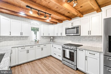 53 Delphinium Ln, Bunker Hill, WV 25413 - photo 6