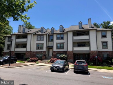 18700 Caledonia Ct unit B, Germantown, MD 20874 - photo 2