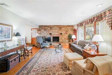 619 Arch St, Pen Argyl, PA 18072 - photo 4