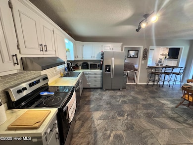 991 Hardesty Loop Rd, Newport, NC 28570 - photo 7