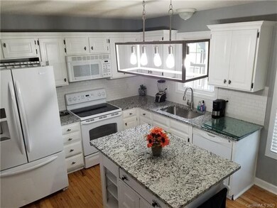 1536 Stonecroft Dr, Lincolnton, NC 28092 - photo 7