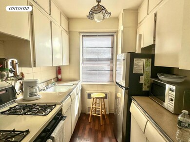 1036 Park Ave unit 9B, New York, NY 10028 - photo 4