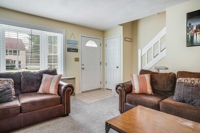 Interior Entry/Living Room