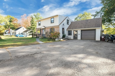 140 Willow Ln, Schenectady, NY 12302 - photo 3