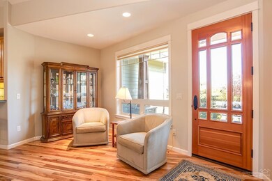 2058 NW Pinot Ct, Bend, OR 97701 - photo 5