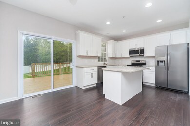 13501 Gambrel Ct, Laurel, MD 20708 - photo 5