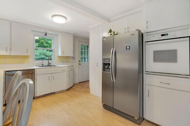 102 Bowdoin St, Yarmouth, ME 04096 - photo 7