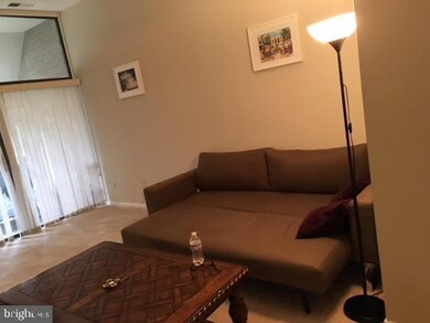 1671 Parkcrest Cir unit 400, Reston, VA 20190 - photo 4