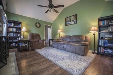 213 Sandusky Rd, Shelbyville, TN 37160 - photo 7