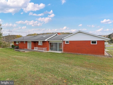 100 Fawn Ln, Keyser, WV 26726 - photo 4