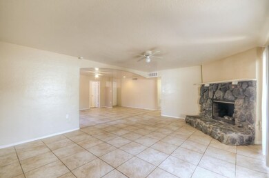 5526 W Avalon Dr, Phoenix, AZ 85031 - photo 5