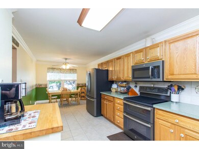 91 Forrest Ct unit 91, Royersford, PA 19468 - photo 3