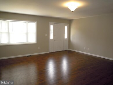 113 E Timonium Rd, Lutherville Timonium, MD 21093 - photo 2