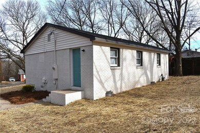 3617 Chapelwood Dr, Gastonia, NC 28052 - photo 3