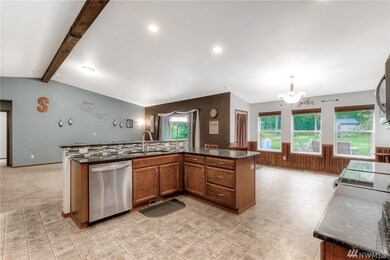 9203 270th St E, Graham, WA 98338 - photo 4