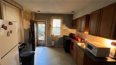 1343 S Taylor St, Philadelphia, PA 19146 - photo 2