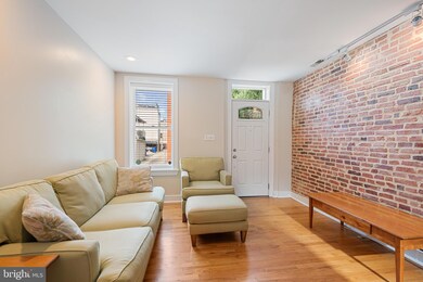 1031 S Bouldin St, Baltimore, MD 21224 - photo 3