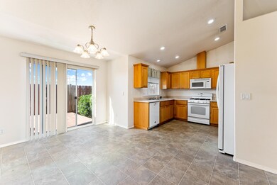 1396 Barney Fife Blvd, Grants Pass, OR 97527 - photo 6