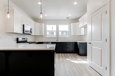 1538 W Talus Ridge Dr unit 942, Saratoga Springs, UT 84045 - photo 2