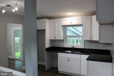 349 Brock Bridge Rd, Laurel, MD 20724 - photo 7