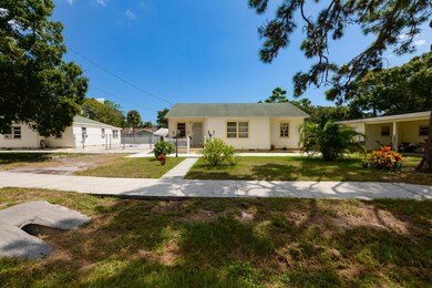 2008 Sunrise Blvd, Fort Pierce, FL 34950 - photo 4