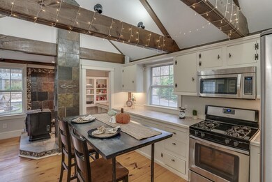 3 Amesbury Rd, Newton, NH 03858 - photo 5