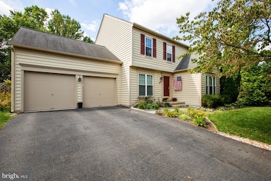 9504 Aspenwood Place, Montgomery Village, MD 20886 - photo 2