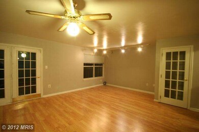 11705 Summer Oak Dr, Germantown, MD 20874 - photo 4