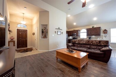 1312 Glen Ct, Weatherford, TX 76087 - photo 7